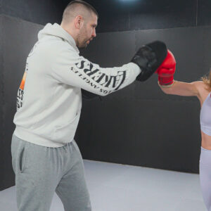 SFD834 Ambra vs Gianluca – A mixed boxing showcase of discipline dominance and pace